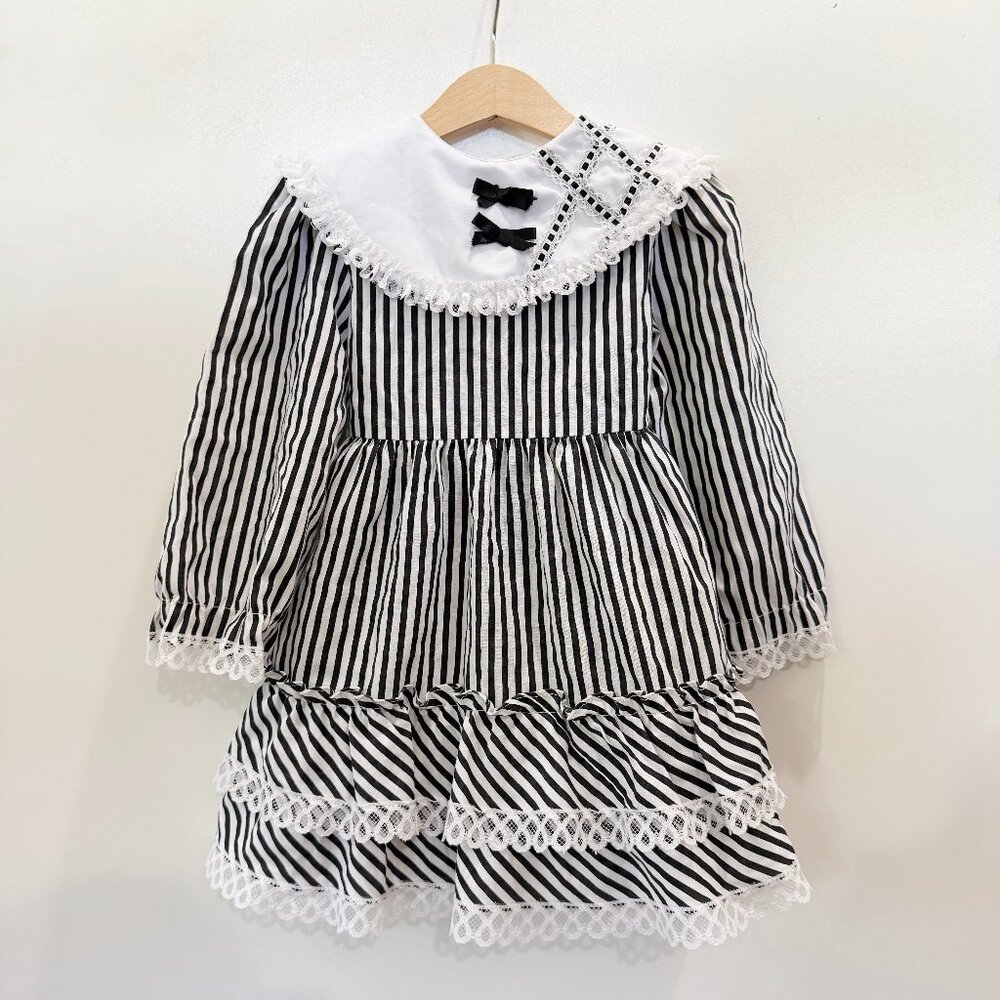 Vintage 80s Black/White Haunted Mansion Dress 3/4 Girls